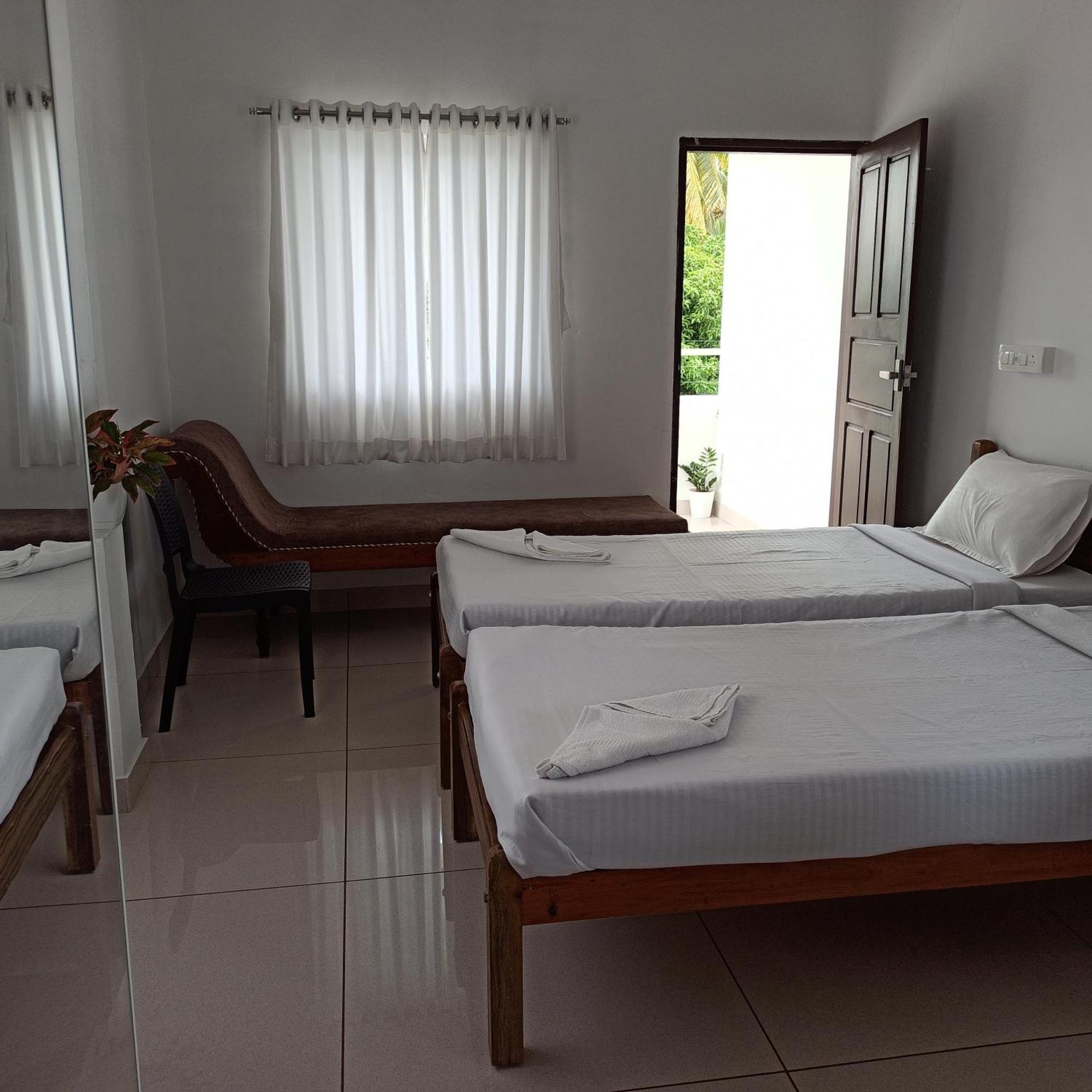 Bethesda Inn Kochi Exterior photo