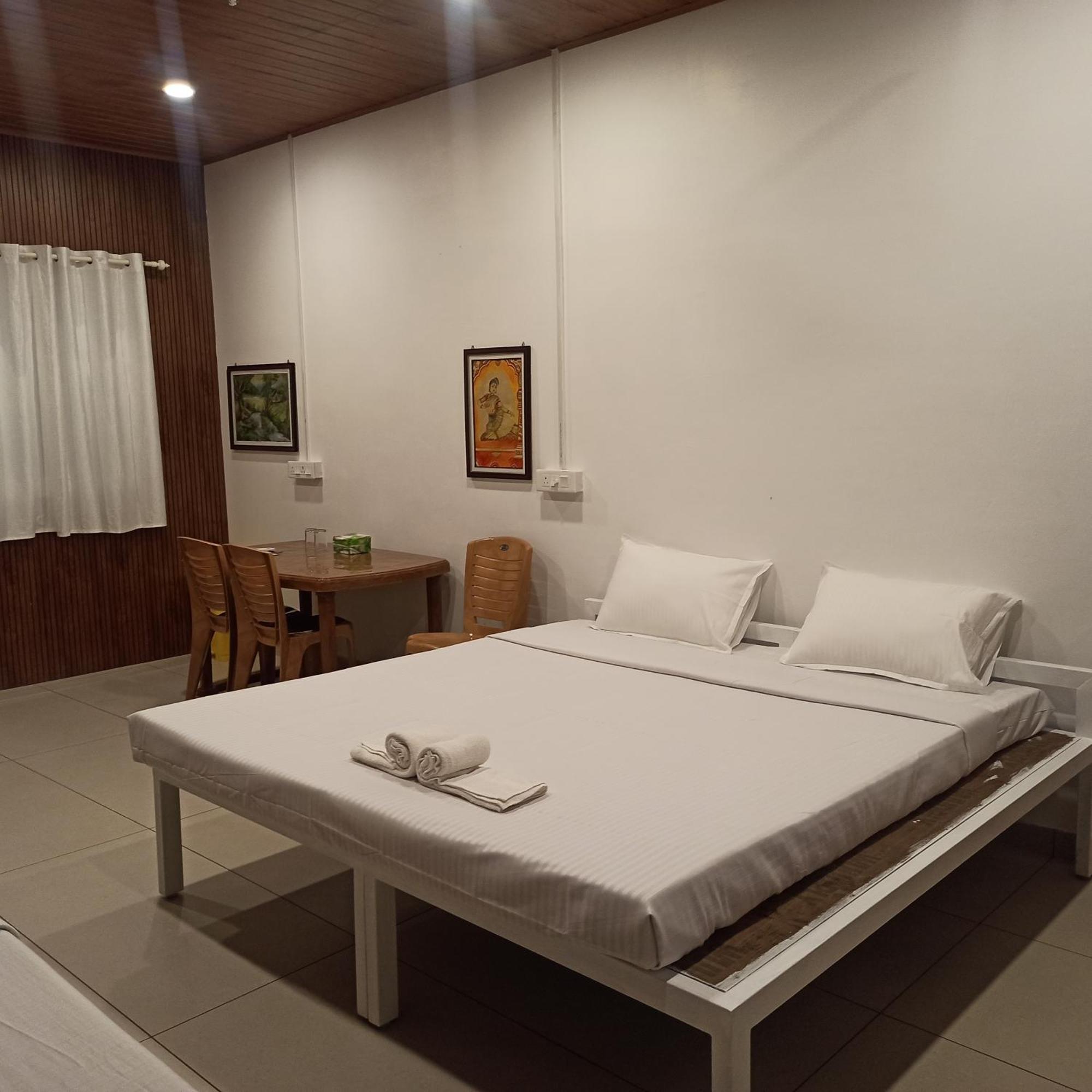 Bethesda Inn Kochi Exterior photo